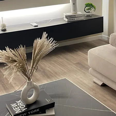 Arena Appartments Savona